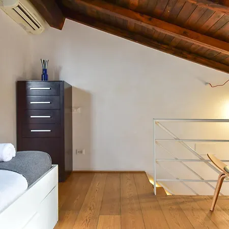 4bnb - Charming San Lorenzo Flat דירה *